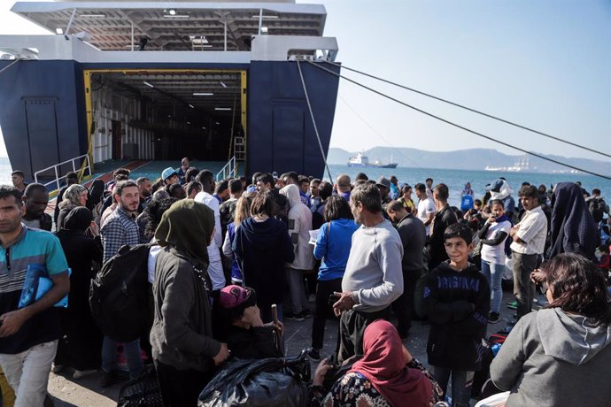 Europa.- Unos 118 migrantes llegan a Grecia por mar y tierra en las últimas hora