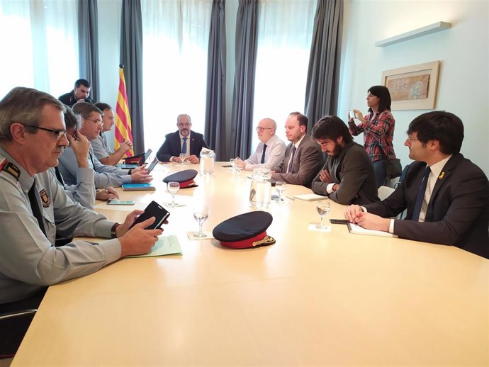 El conseller Miquel Buch con el secretario de Interior, Brauli Duart; el directo