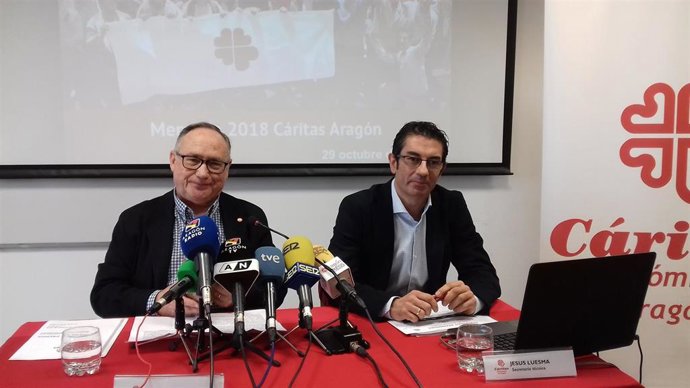 Carlos Sauras y Jesús Luesma, de Cáritas Aragón.
