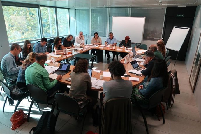 Reunió de la taula sectorial en la Conselleria d'Educació del Govern per valorar el funcionament de l'eina de control horari en centres escolars.