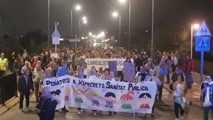 Protesta por el consultorio de Xipretets en Manises