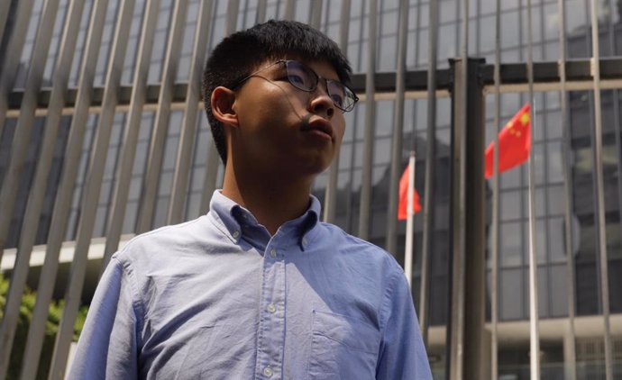 China.- HRW insta a Hong Kong a permitir que el activista Joshua Wong se present