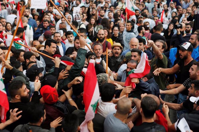 Protestas contra el Gobierno libanés en el centro de Beirut