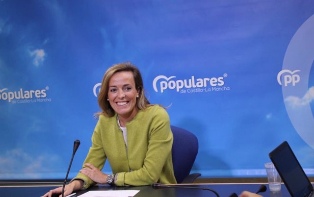 La secretaria nacional de Sostenibilidad y Despoblación del PP, Carmen Navarro, en rueda de prensa.