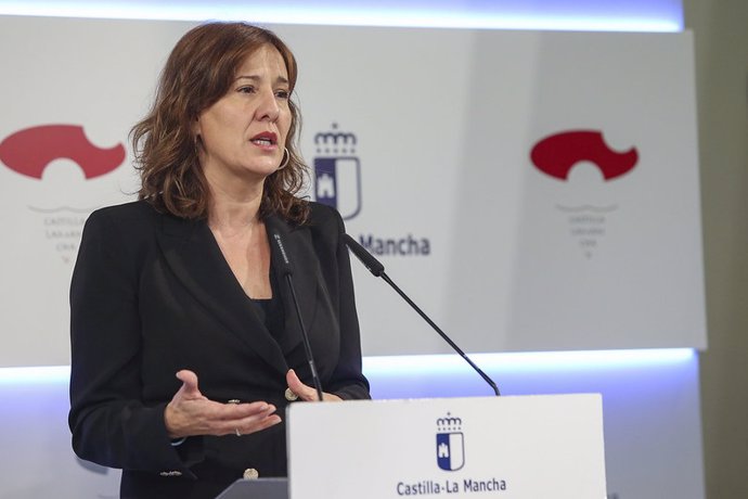 La portavoz del Gobierno regional, Blanca Fernández, en rueda de prensa.
