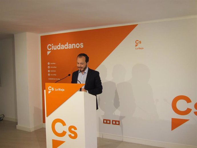 El portavoz parlamentario de Cs La Rioja, Pablo Baena