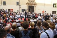 Sánchez argumenta que "no es incompatible" dedicarse a las pensiones y a la reparación de víctimas del franquismo