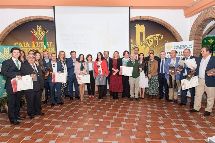 AV.- Sierra Extremeña SL y 'Extrem' de Bonaval, premios Espiga al Mejor Jamón DO