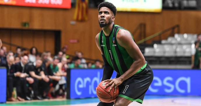 El jugador del Club Joventut Badalona Shawn Dawson en un partido