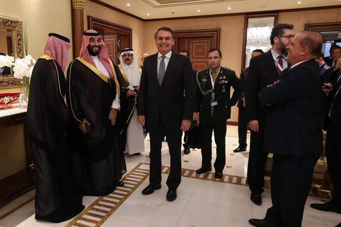 El príncipe heredero de Arabia Saudí, Mohamed bin Salmán, y el presidente de Brasil, Jair Bolsonaro