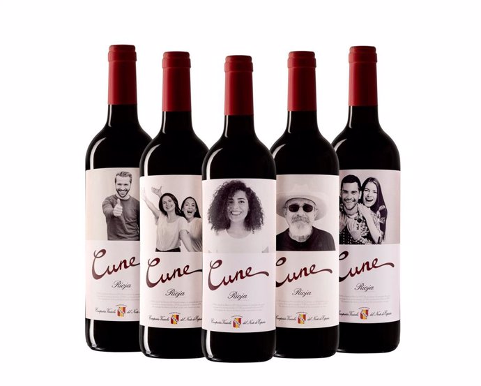CVNE lanza el primer fotomatón para personalizar los vinos con tu imagen