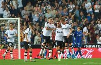 La Real Sociedad tropieza con el Levante y el Valencia empata al Sevilla