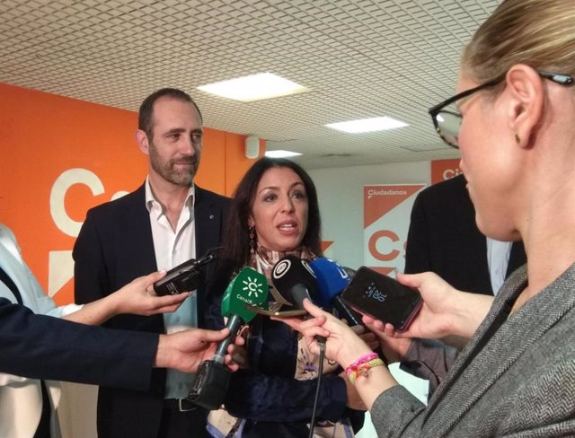 Bosquet hace declaraciones a los medios en Almería