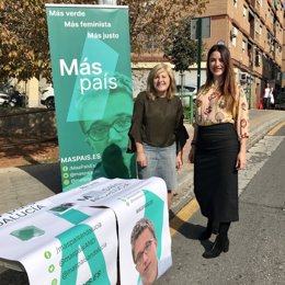 La candidata al Congreso por Granada Ana Terrón (Más País), a la derecha en la imagen