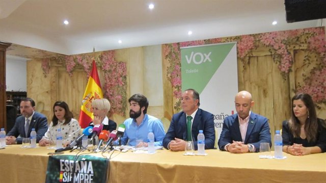 Los candidatos de Vox al Congreso de los Diputados por la provincia de Toledo.