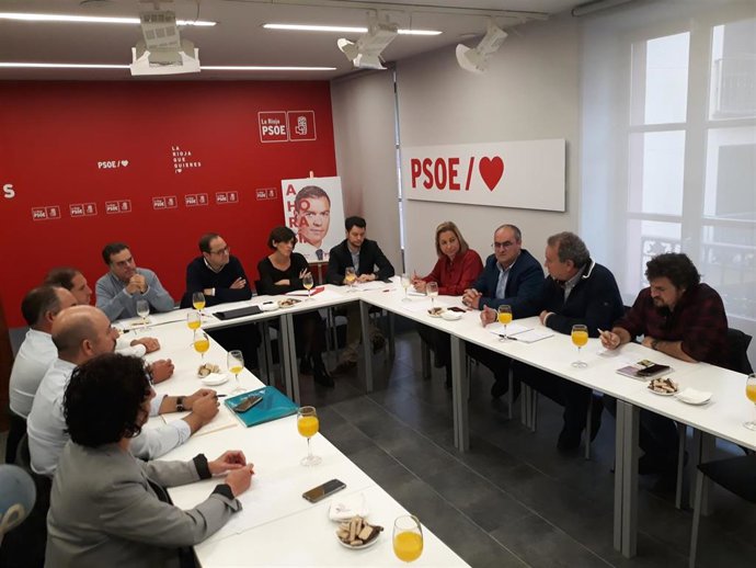 Reunión PSOE con mundo agrícola y vitivinícola