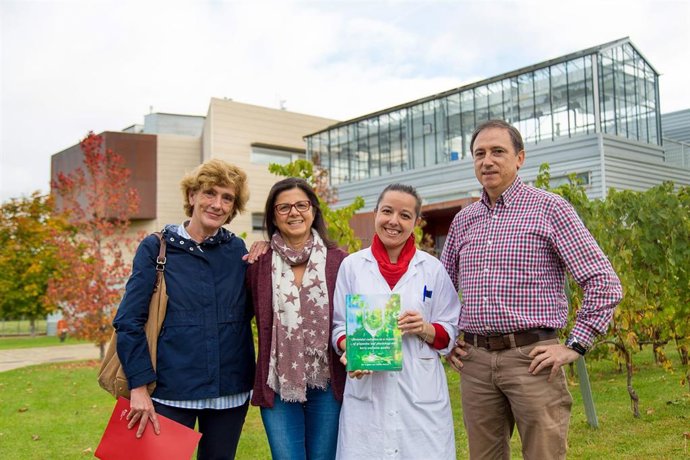 Presentación tesis sobre viñedo y radiación ultravioleta