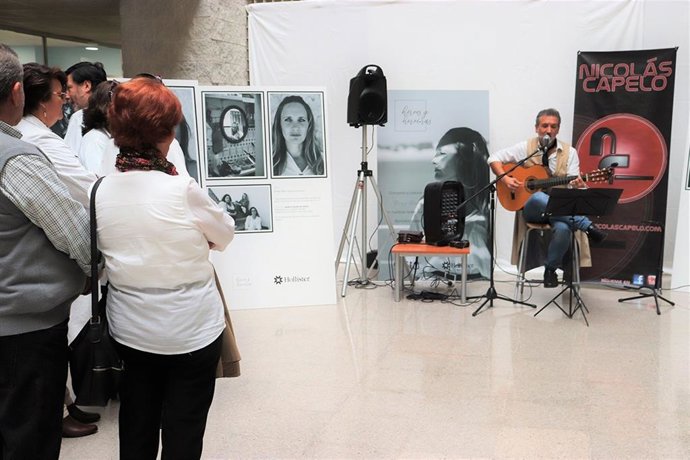 Exposición en el hospital Juan Ramón Jiménez sobre personas ostomizadas.