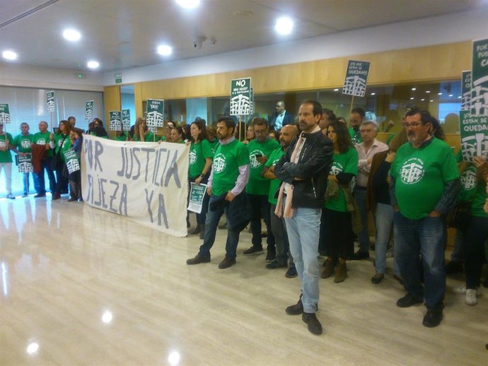 Protesta de los interinos de la Diputación