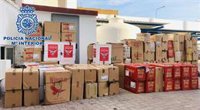 Seis detenidos en La Línea (Cádiz) tras desmantelar cuatro guarderías de tabaco de contrabando