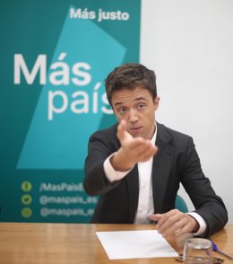 El líder de Más País, Íñigo Errejón, durante su reunión con los sindicatos CCOO y UGT, en Madrid (España), a 31 de octubre de 2019.