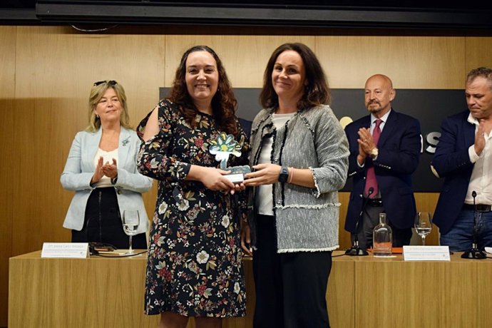 Sonia Mora, de Andalucía Inmobiliaria, distinguida con el XIV Premio Flacema a l