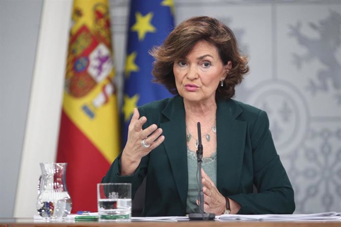 La vicepresidenta del Gobierno, ministra de la Presidencia, Relaciones con las Cortes e Igualdad en funciones, Carmen Calvo,  comparece ante los medios de comunicación tras la reunión del Consejo de Ministros en Moncloa, en Madrid (España), a 31 de octu