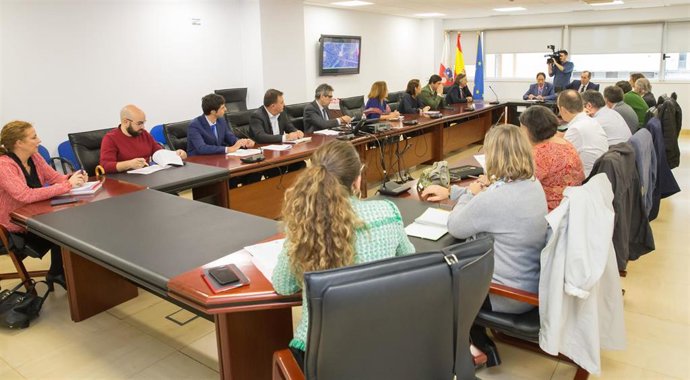 El consejero de Obras Públicas, Ordenación del Territorio y Urbanismo, José Luis Gochicoa, preside la reunión de la Comisión Regional de Ordenación del Territorio y Urbanismo (CROTU)