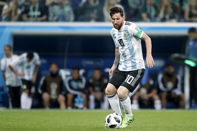 Saint Petersburg, 26-06-2018 , World Cup 2018 , Saint Petersburg Stadium. Argentina forwarder Lionel Messi on the ball during the match Nigeria - Argentinia 1-2