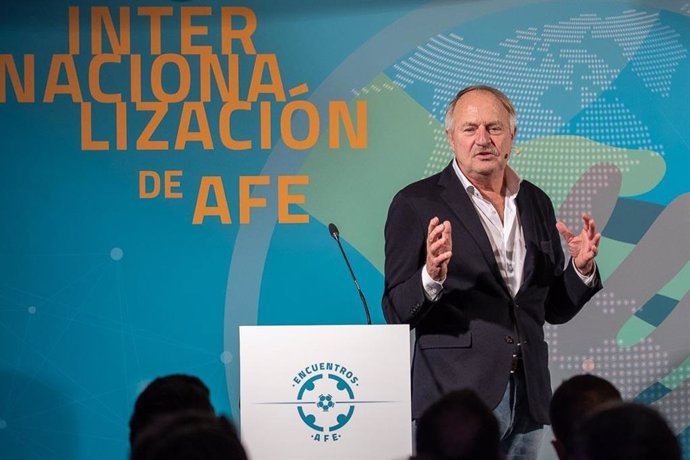 Theo van Seggelen, secretario general de FIFPro en la tercera edición de Encuentros AFE