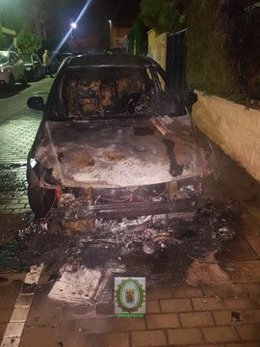 Vehículo incendiado en San Juan