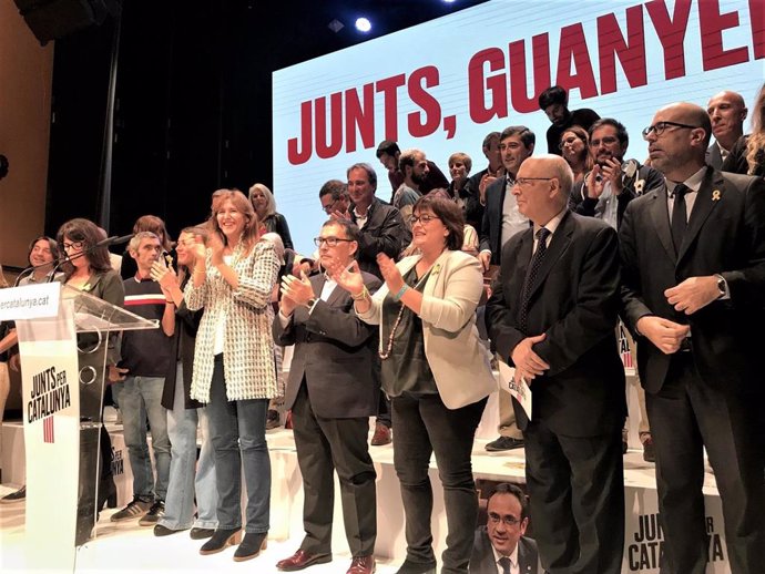 JxCat abre campaña de las elecciones generales del 10 de noviembre de 2019 con los cabezas de lista por Barcelona Laura Borrs (Congreso) y Roger Español (Senado)
