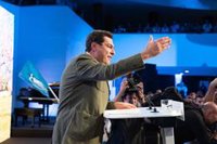 Moreno: El PP es el "único partido útil para el cambio" y trasladará a España la estabilidad que hay en Andalucía