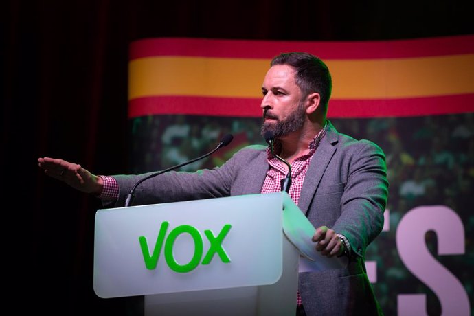 El president de Vox, Santiago Abascal, durant la seva intervenció en l'acte d'obertura de campanya a Barcelona (Espanya), a 31 d'octubre de 2019.
