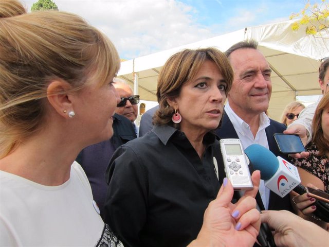 Dolores Delgado en su visita a Castelló