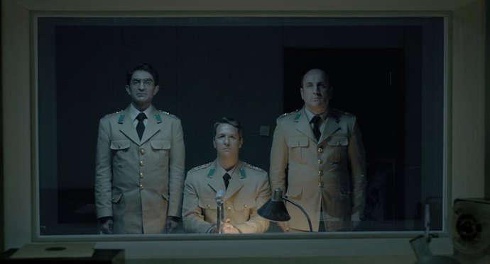 Fotograma de 'The Announcement'