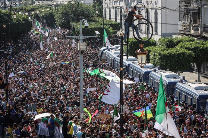 Manifestación en Argel 