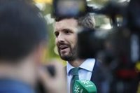 Casado dice que si gobierna pondrá "orden" en Cataluña con un 155 sin "limitaciones" si Torra sigue en su posición