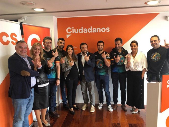 Ciudadanos Galicia después de reunirse con el Sindicato Unificado de Policía y la asociación de Justicial Salarial Policial