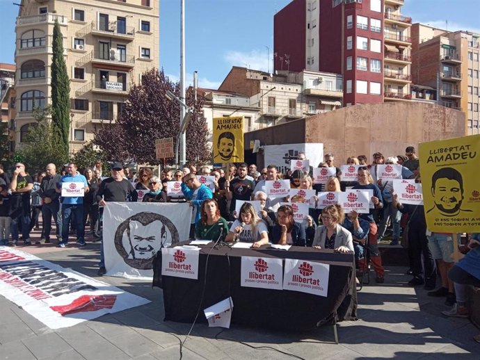 Rueda de prensa en Lleida de familiares de manifestantes detenidos y encarcelados durante las protestas contra la sentencia del 1-O.