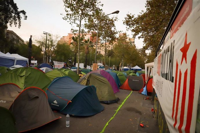 Acampada en plaza Universitat de Barcelona