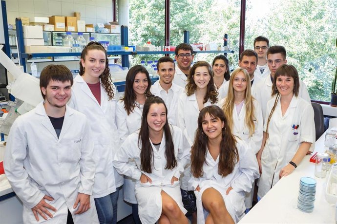 Equipo de la UPNA participante en el concurso internacional de biología sintética