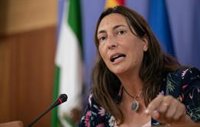 PP-A afea los "favores" a "amiguetes" del Gobierno de Susana Díaz y resalta que Moreno está "acabando" con ello