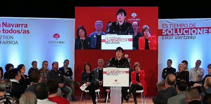María Solana, candidata de Geroa Bai al Congreso, interviene en el acto central de campaña en Baluarte