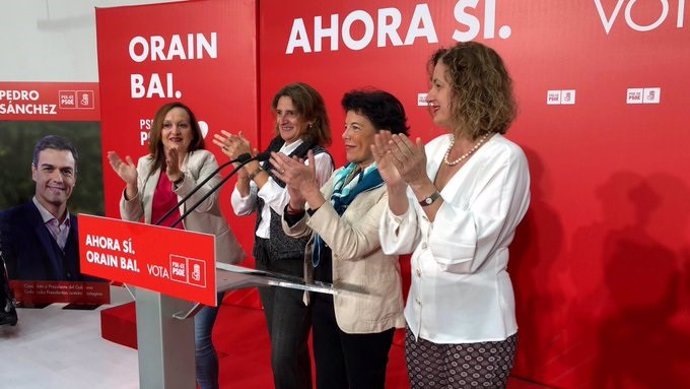 Acto del PSE en Vitoria con la ministra en funciones, Isabel Celaá