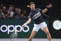 Djokovic triunfa en París-Bercy antes de dejar el número uno mundial
