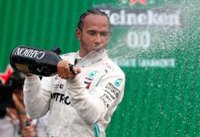 Hamilton ata su sexto Mundial y acecha a Schumacher