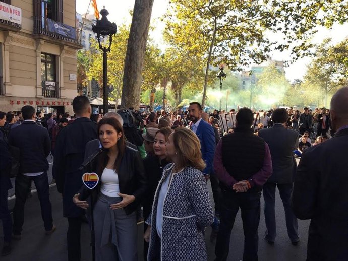 Roldán, Carrizosa, Sierra i Mejías (Cs), aquest dilluns a la plaa Universitat de Barcelona.