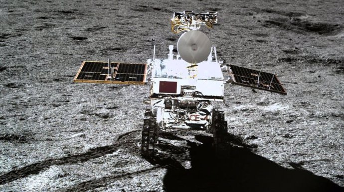 El rover chino Yutu-2 supera 300 metros en la cara oculta de la Luna