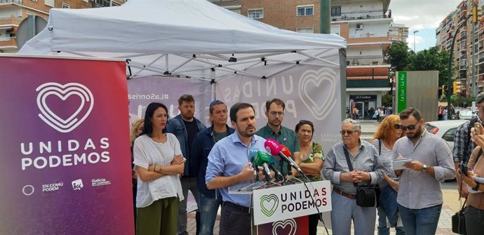 El coordinador general de IU y cabeza de lista de Unidas Podemos al Congreso por Málaga, Alberto Garzón, en un acto en Málaga